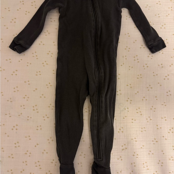 Burt's Bees Baby Other - Burt’s Bees Baby Zip Up PJs